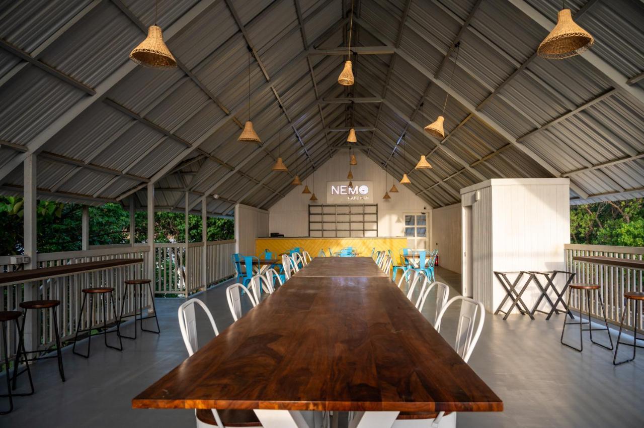Praveg Beach Resort Daman Lighthouse Beach Extérieur photo